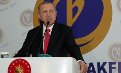 Cumhurbaskanimiz-39Ananevi-iftarimiza-katilip-Vakif-gonullulerimizle-bulustu