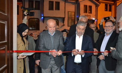 Ailemde-Iyilik-Var-Fotograf-Sergisi