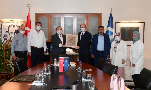 Birlik-Vakfi-Eskisehir-Sube-Yonetim-Kurulu’ndan-Rektor-Erdala-tebrik-ziyareti